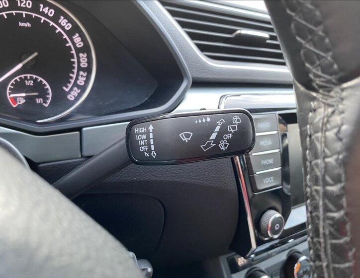 Škoda Superb Kombi 2,0 l 110 kw