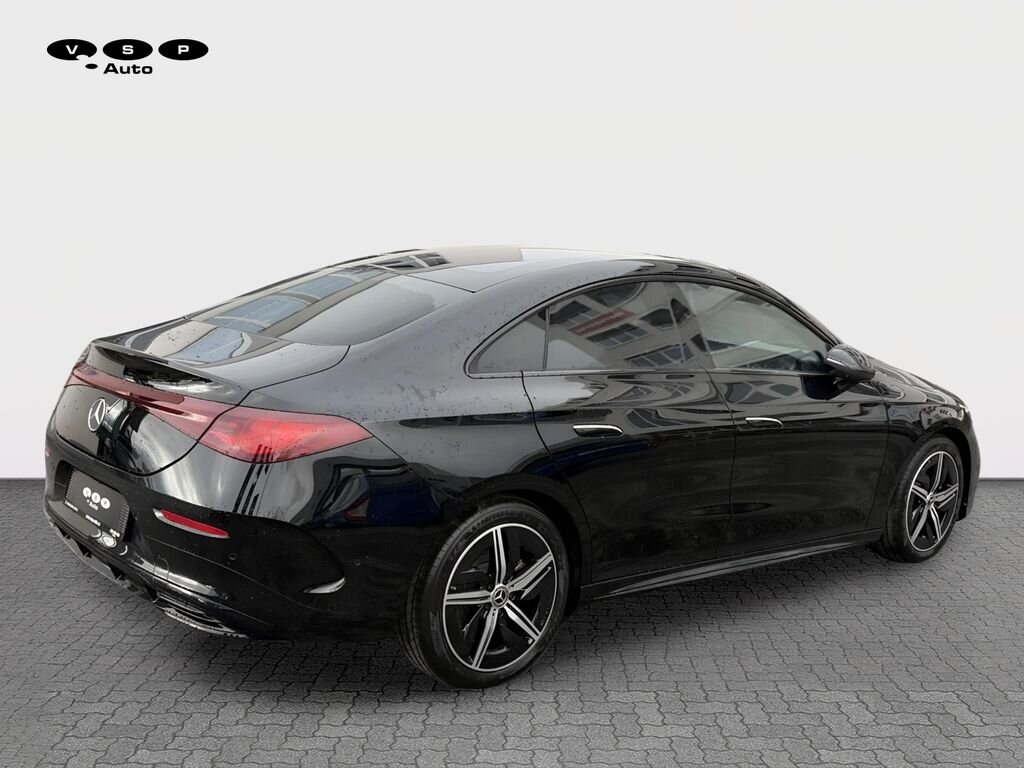 Mercedes-Benz CLA Sedan / Limuzína 1,3 l 120 kw