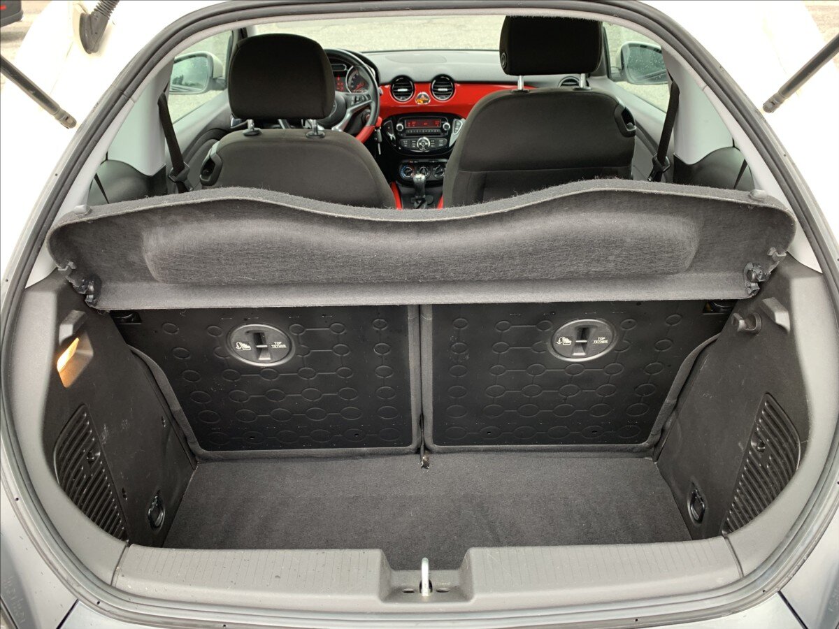 Opel Adam Hatchback 1,4 l 64 kw