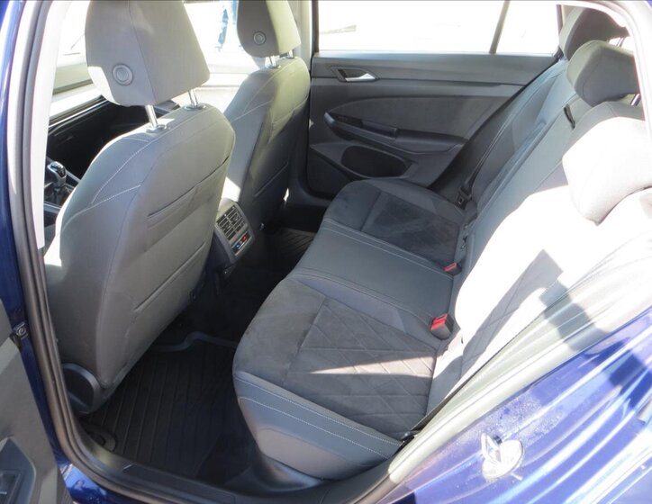 Volkswagen Golf Kombi 2,0 l 85 kw