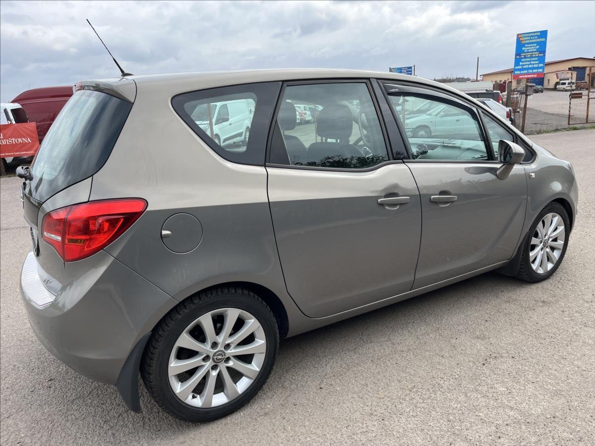 Opel Meriva MPV 1,4 l 88 kw