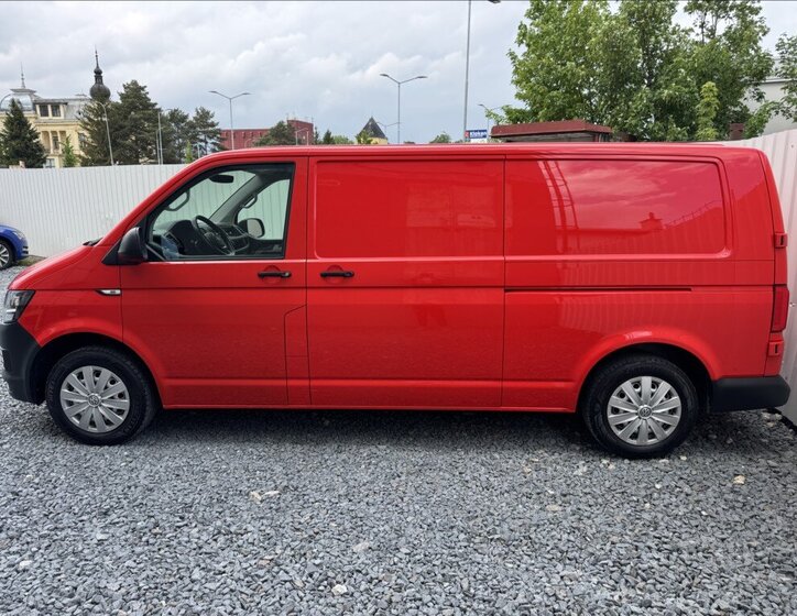 Volkswagen Transporter Skříň 2,0 l 110 kw