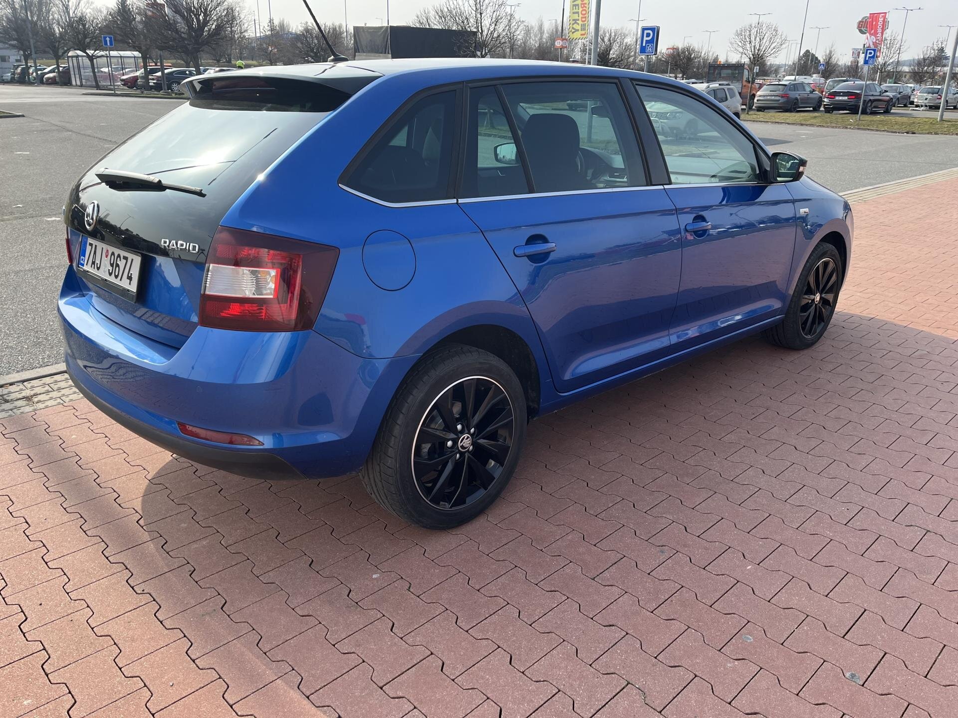 Škoda Rapid Hatchback 999,0 70 kw