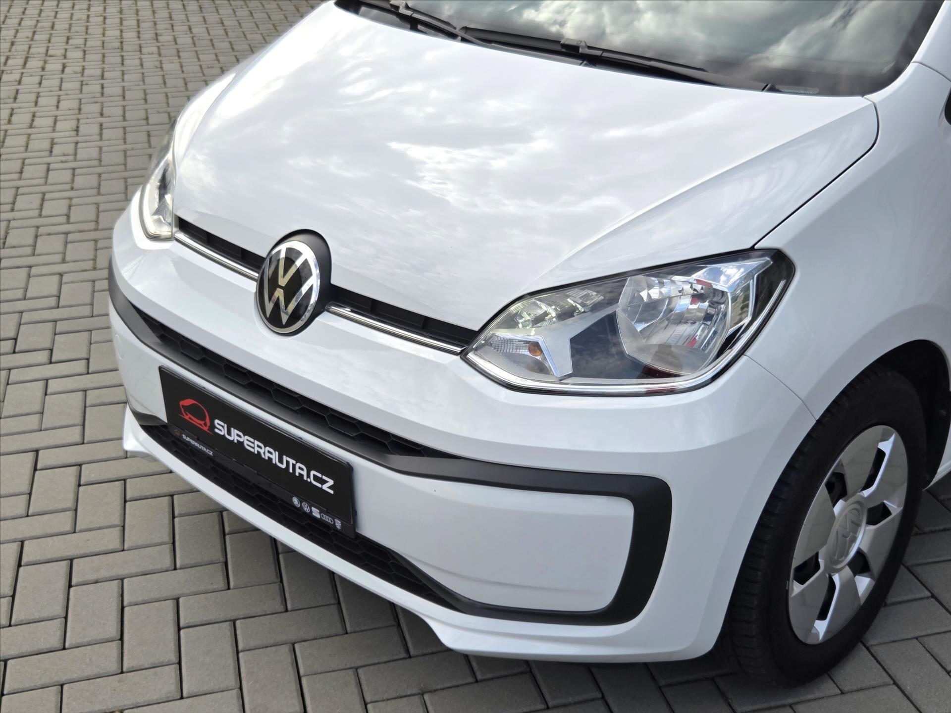 Volkswagen up! Hatchback 999,0 50 kw