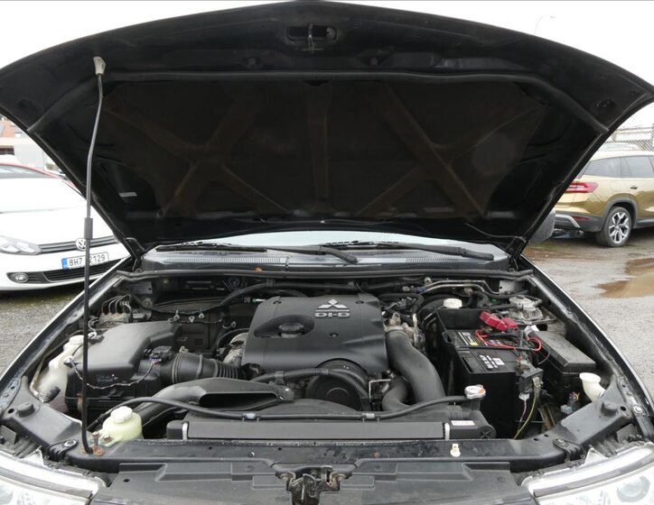 Mitsubishi L200 28