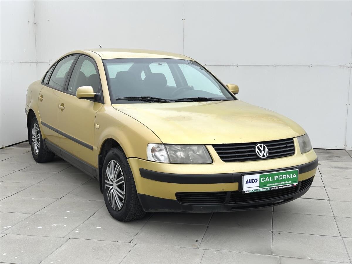 Volkswagen Passat Sedan / Limuzína 1,9 l 81 kw