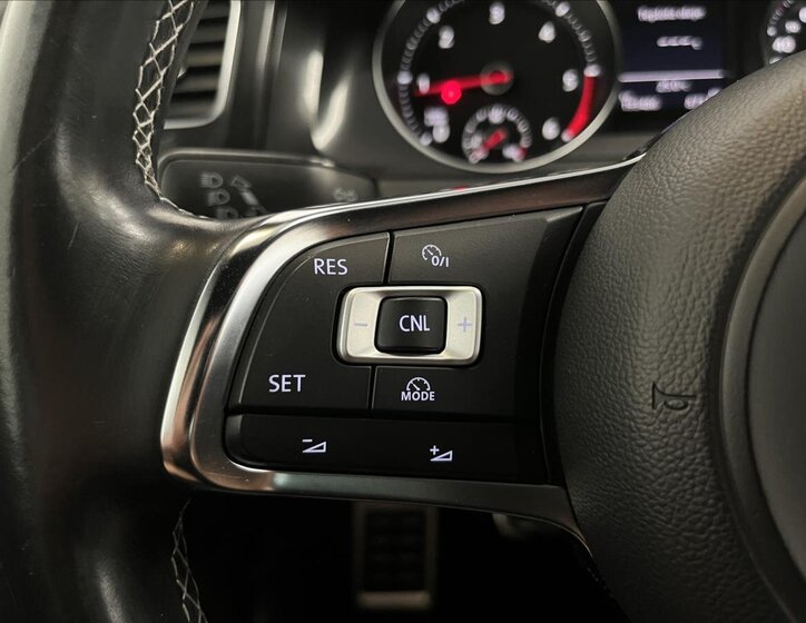 Volkswagen Golf Hatchback 2,0 l 135 kw