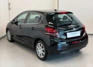 Peugeot 208 Hatchback 1,2 l 81 kw