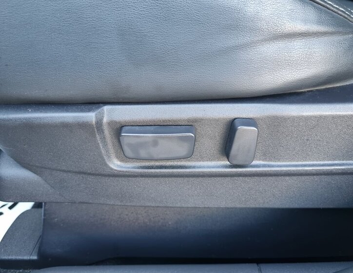 Mitsubishi Outlander SUV / Terénní 2,0 l 110 kw