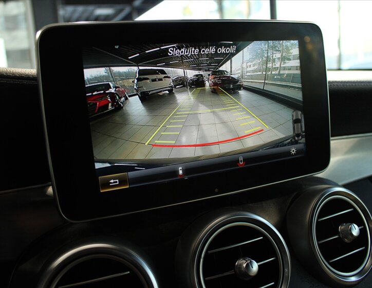 Mercedes-Benz Třídy C Kupé 2,1 l 150 kw