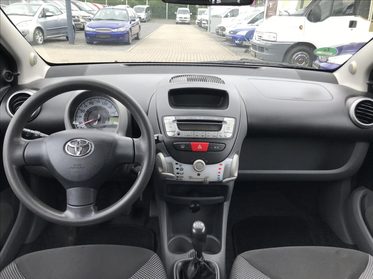 Toyota Aygo Hatchback 998,0 50 kw
