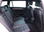 Volkswagen Passat 16