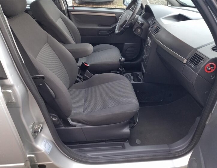 Opel Meriva MPV 1,4 l 66 kw