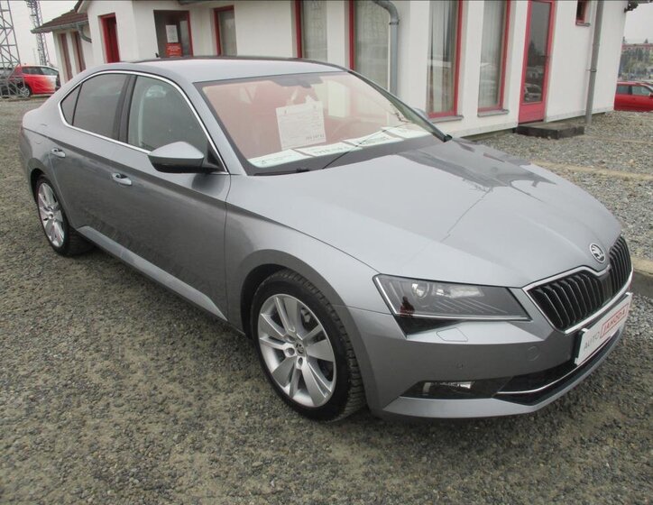 Škoda Superb Liftback 2,0 l 110 kw