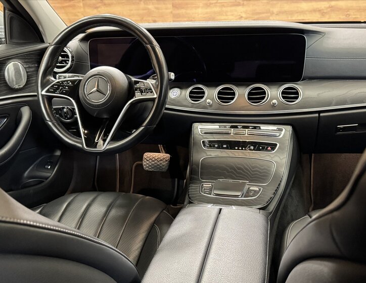 Mercedes-Benz Třídy E Kombi 2,9 l 243 kw