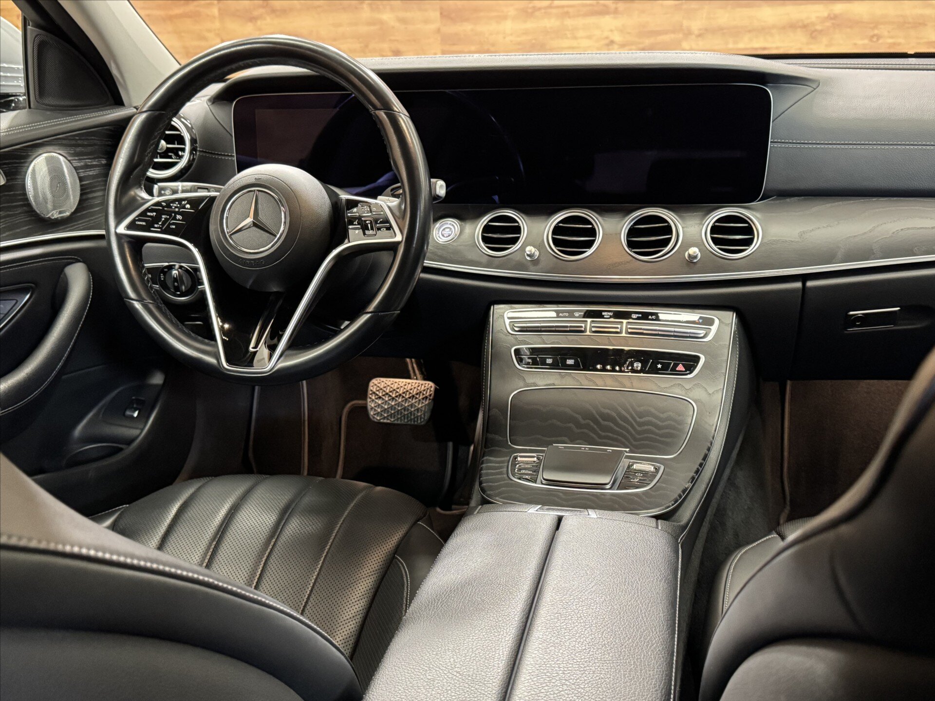 Mercedes-Benz Třídy E Kombi 2,9 l 243 kw