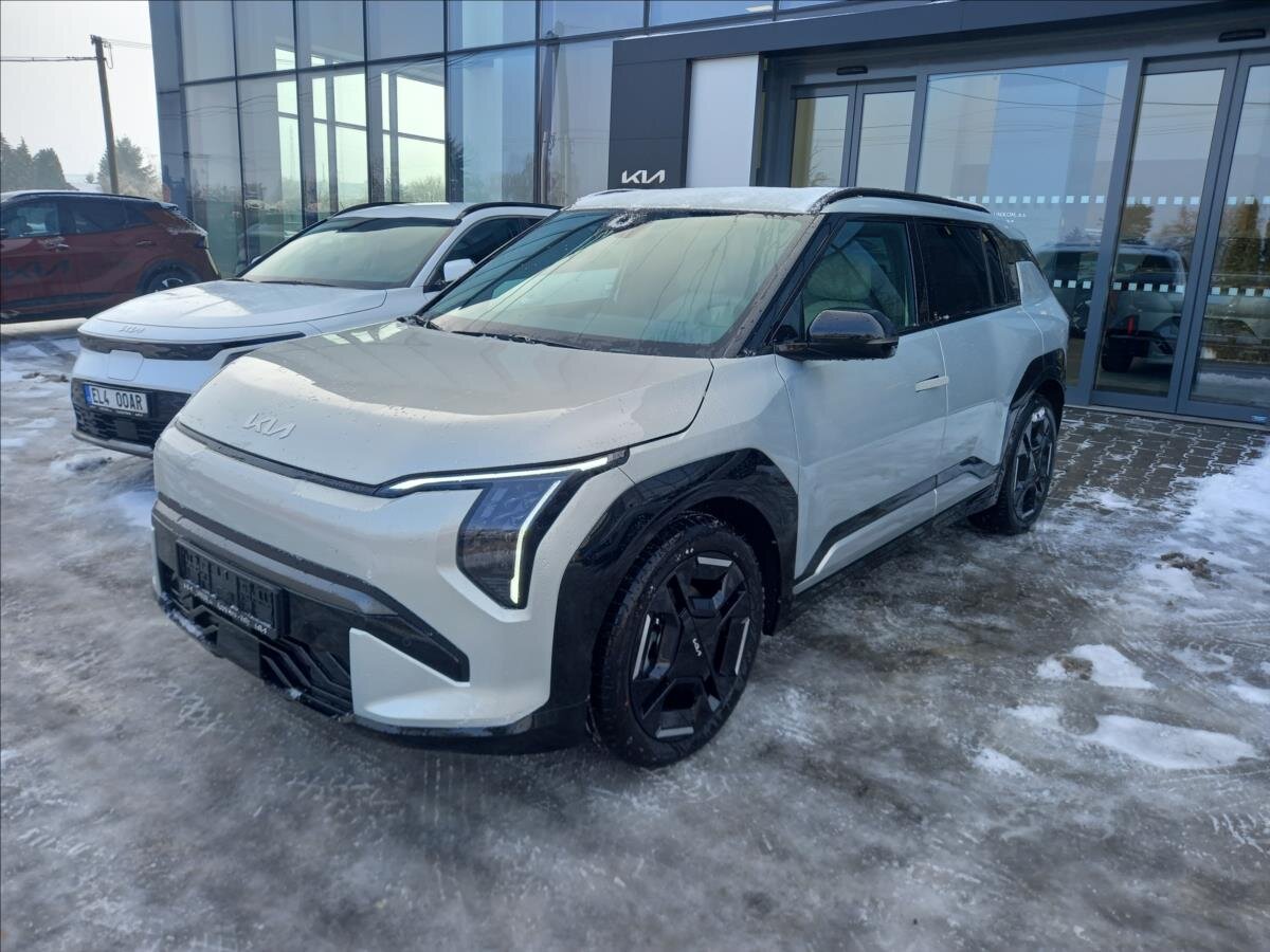 KIA EV3 SUV / Terénní 0,0 150 kw