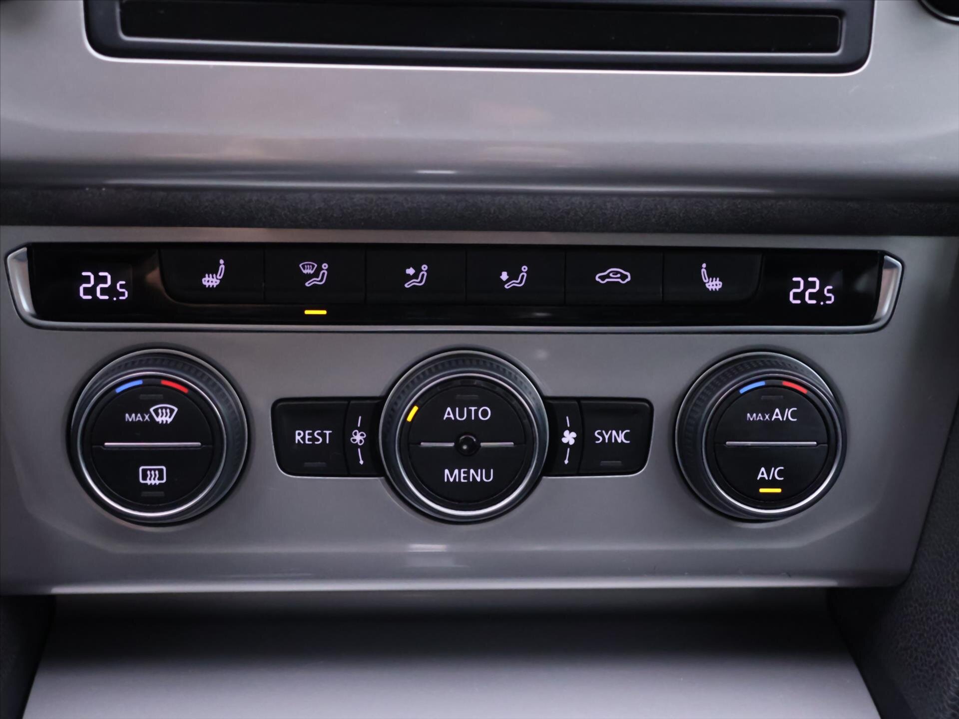 Volkswagen Passat Kombi 2,0 l 140 kw