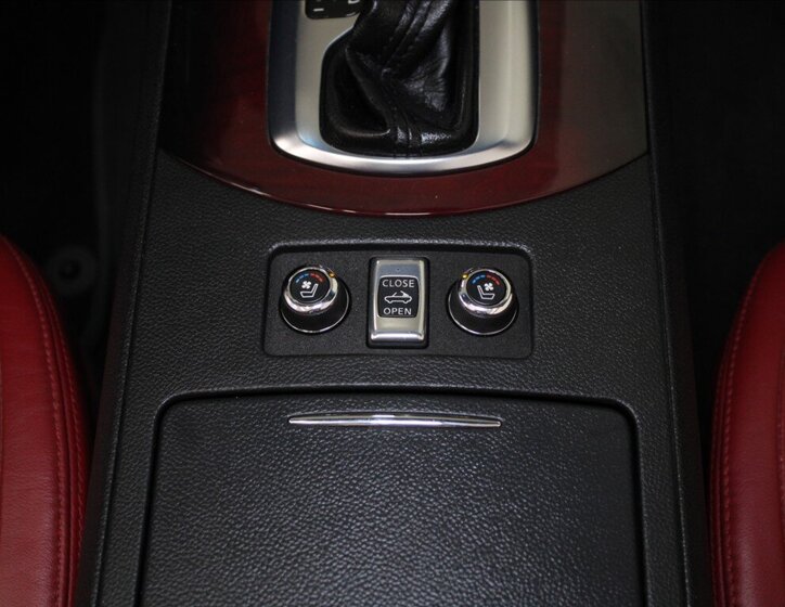 Infiniti G37 Kabriolet 3,7 l 235 kw