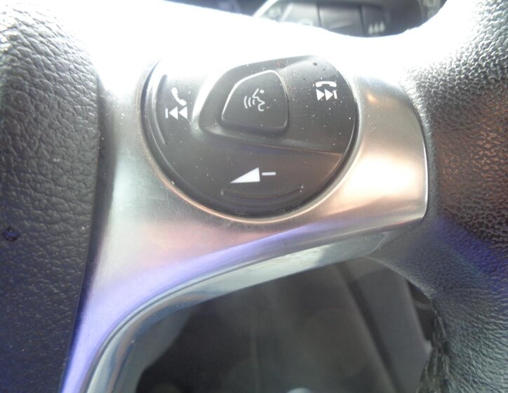 Ford Transit Connect Pick-up 1,5 l 88 kw