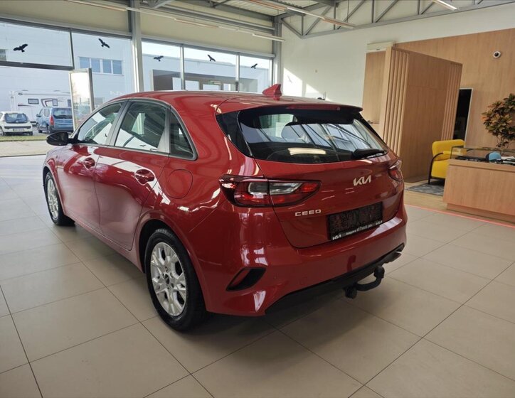 KIA Ceed Hatchback 1,5 l 117 kw