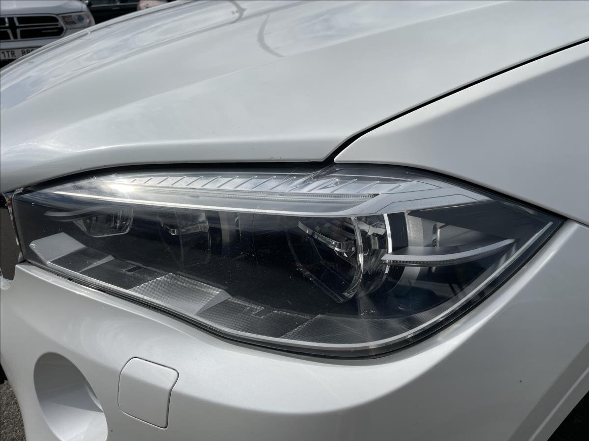 BMW X6 SUV 3,0 l 230 kw