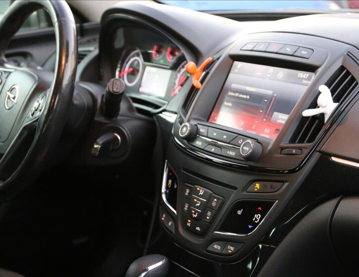 Opel Insignia Kombi 2,0 l 143 kw