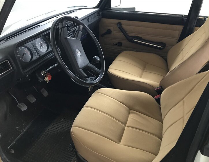 Lada 2107 Sedan 1,5 l 55 kw