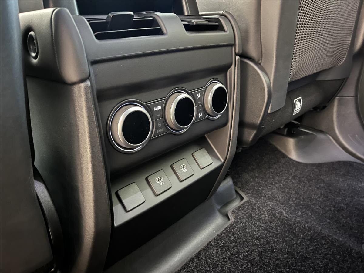 Land Rover Defender SUV / Terénní 3,0 l 221 kw