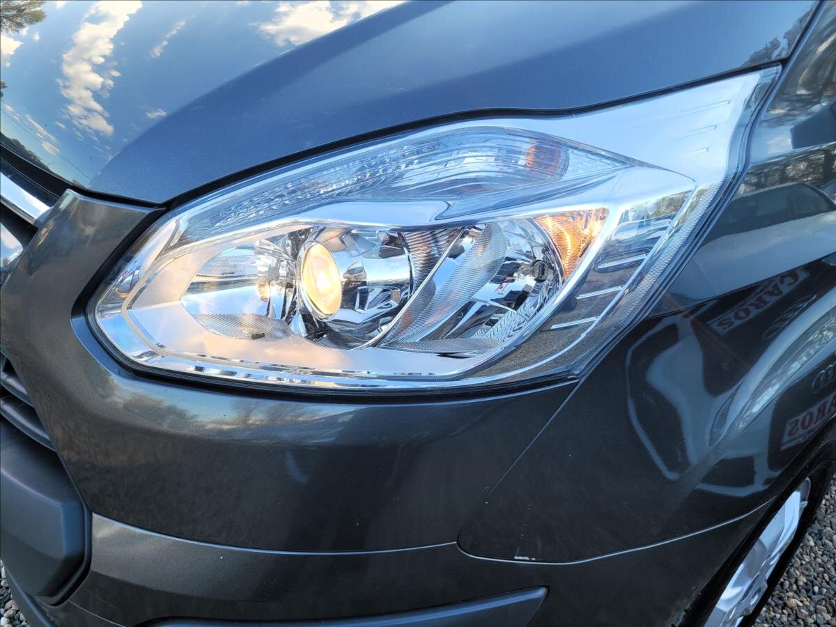 Ford Tourneo Custom MPV 2,0 l 125 kw