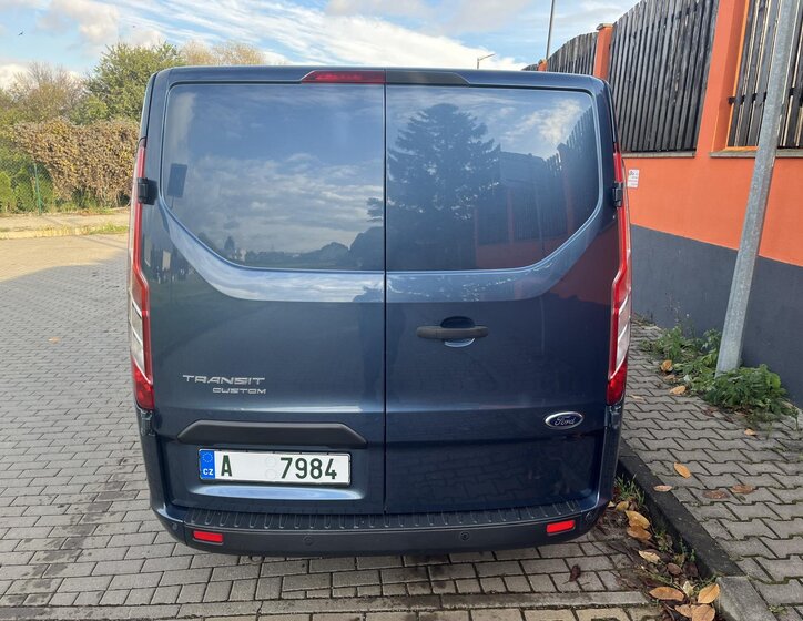 Ford Transit Custom 6