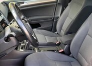 Volkswagen Golf 31