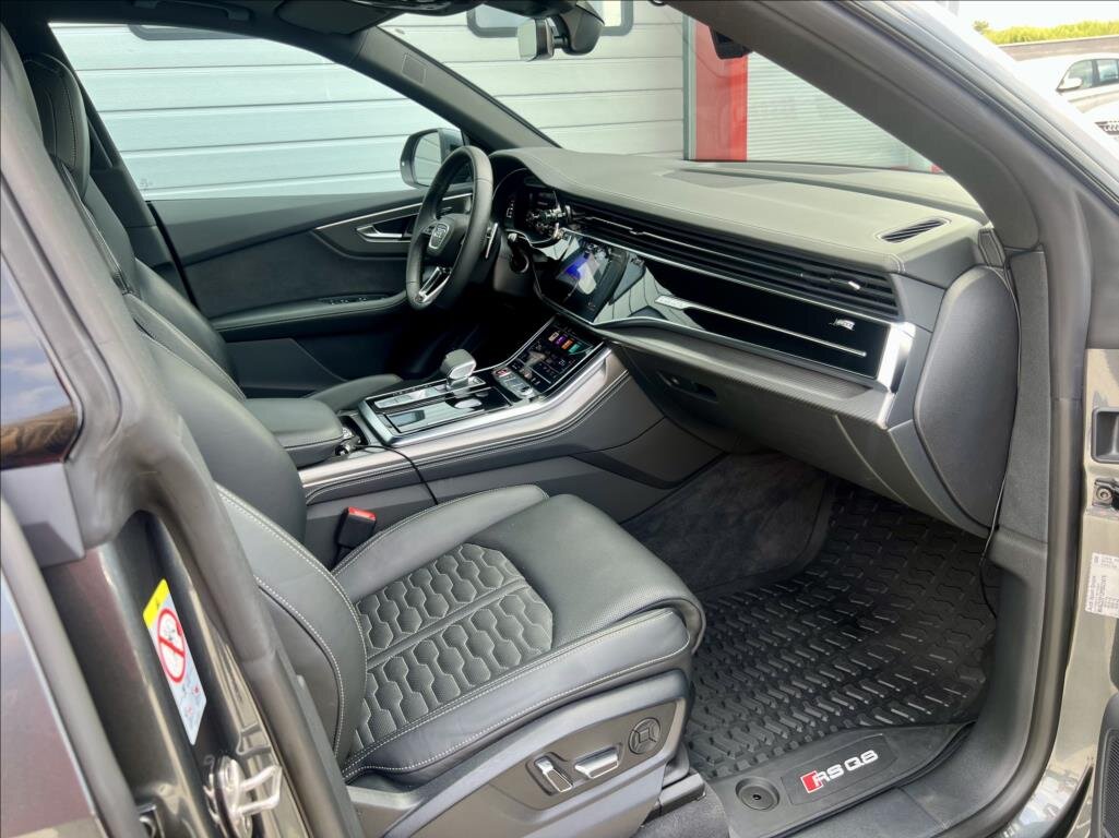 Audi RS Q8 SUV / Terénní 4,0 l 441 kw