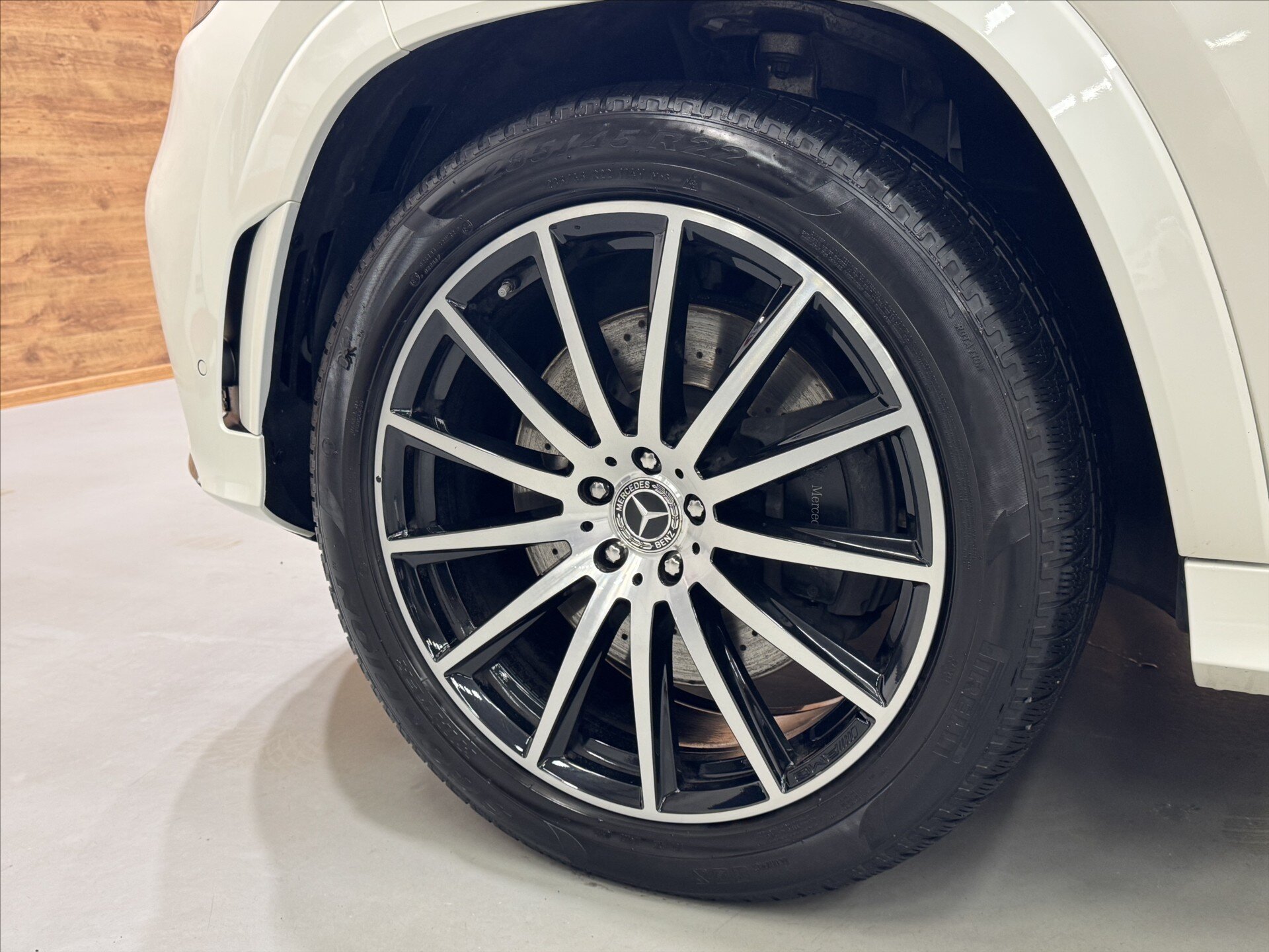 Mercedes-Benz GLS SUV / Terénní 2,9 l 243 kw