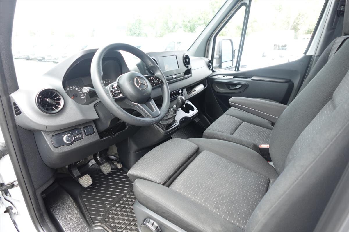 Mercedes-Benz Sprinter Valník 2,0 l 125 kw
