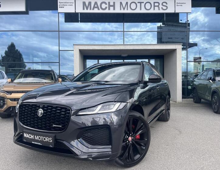 Jaguar F-Pace 1
