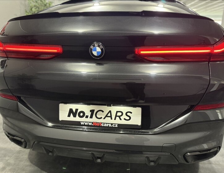 BMW X6 Sedan / Limuzína 3,0 l 250 kw