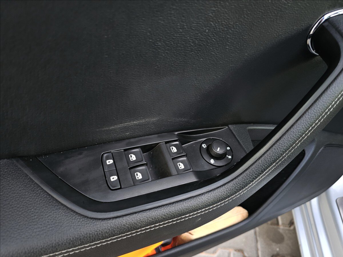 Škoda Superb Kombi 2,0 l 110 kw