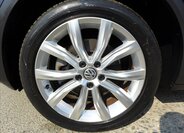 Volkswagen T-Roc SUV / Terénní 2,0 l 110 kw