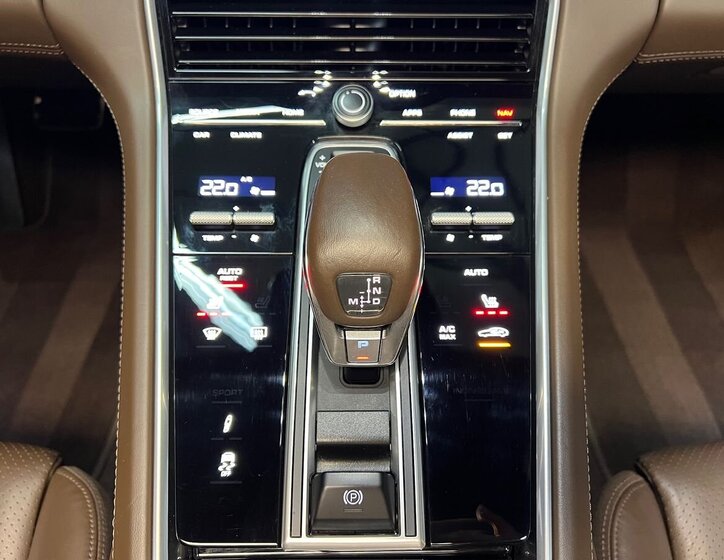 Porsche Panamera Kombi 4,0 l 338 kw