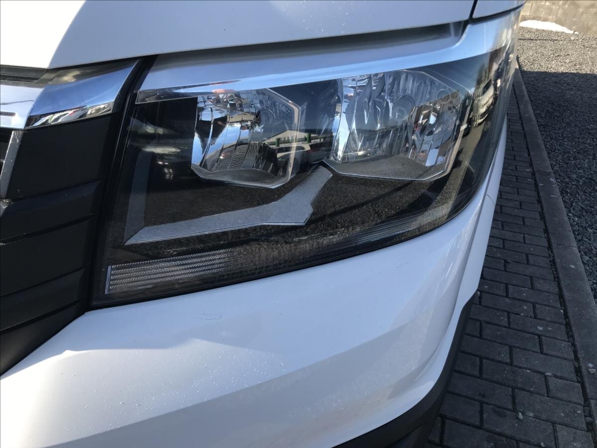 Volkswagen Crafter Skříň 2,0 l 103 kw