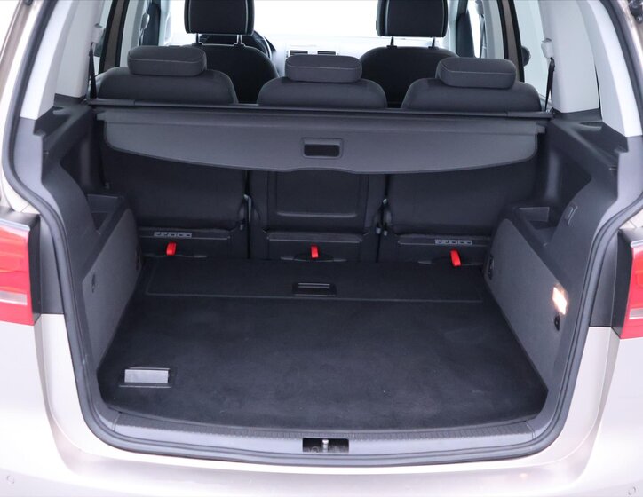 Volkswagen Touran MPV 1,4 l 103 kw