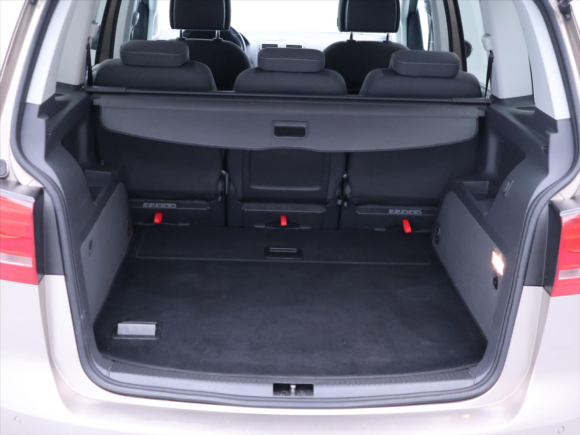 Volkswagen Touran MPV 1,4 l 103 kw