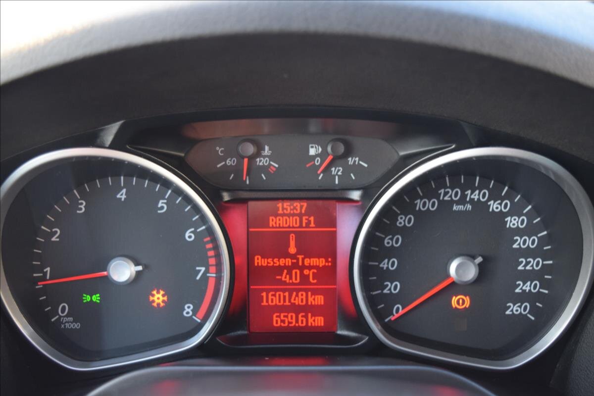 Ford S-MAX MPV 2,0 l 107 kw