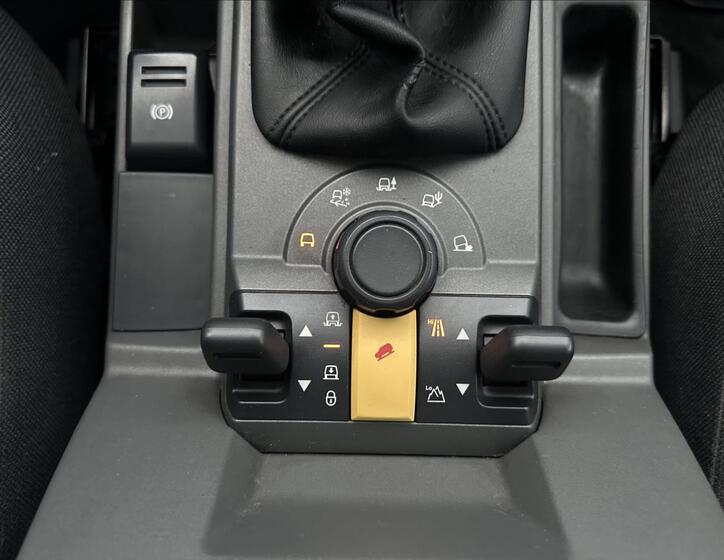 Land Rover Discovery 36