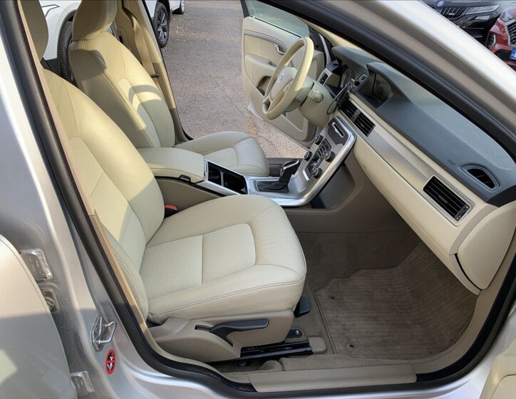 Volvo V70 Kombi 2,4 l 158 kw