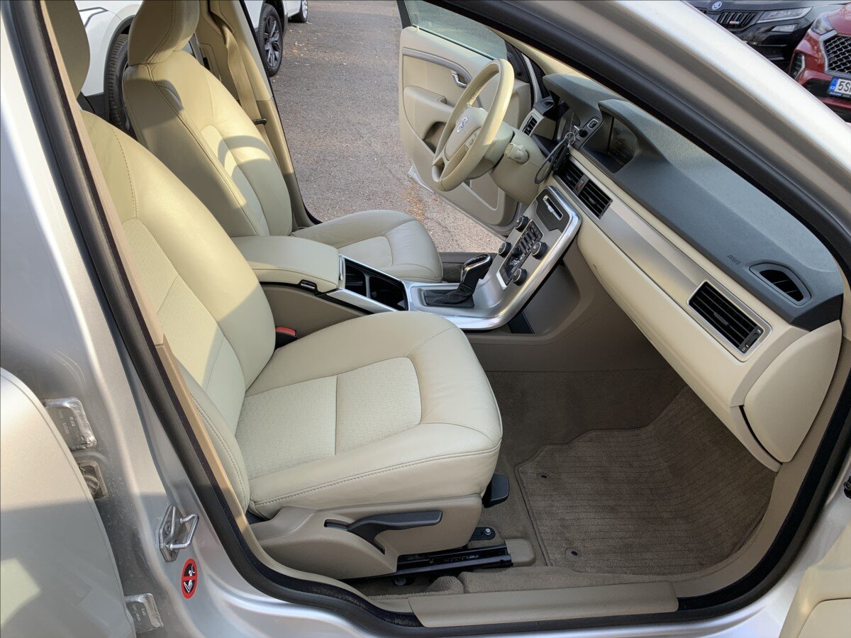 Volvo V70 Kombi 2,4 l 158 kw