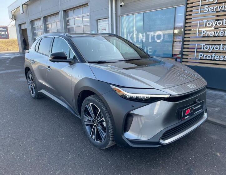 Toyota bZ4X 4