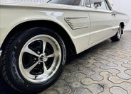 Ford Thunderbird Kupé 6,4 l 224 kw