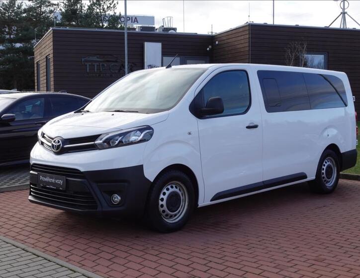 Toyota ProAce Verso 1